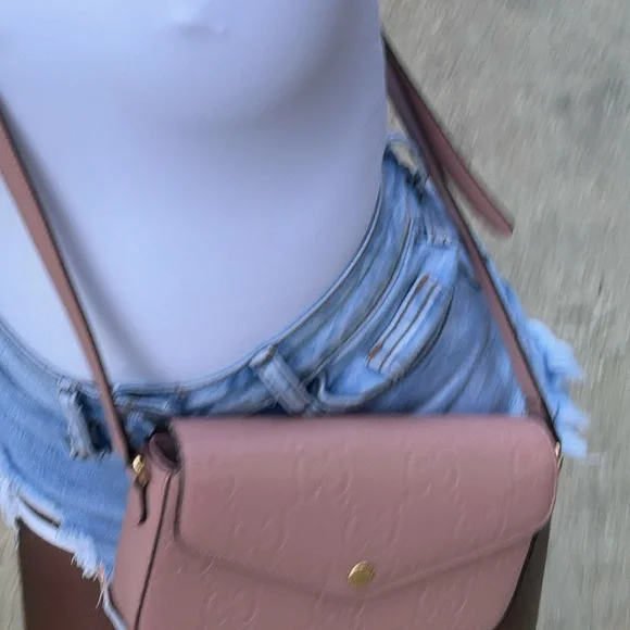 Pink Gucci Crossbody Bag - Picture 2 of 2